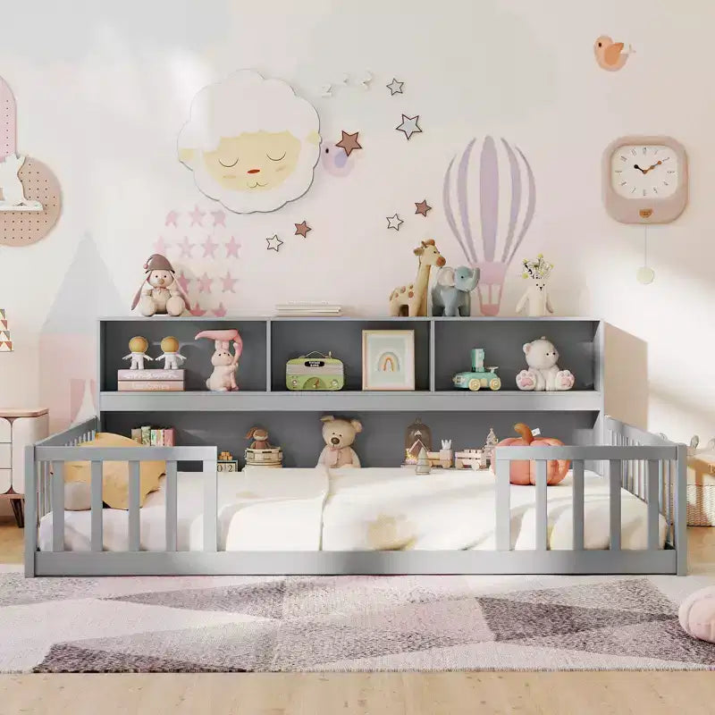 Lit de sol Montessori double/complet avec étagères de rangement et barrières de sécurité Blanc/Gris